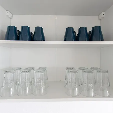 Tolstov - 3 - Kitchen - Dining Area - 25 Min Messe Dus דירה *