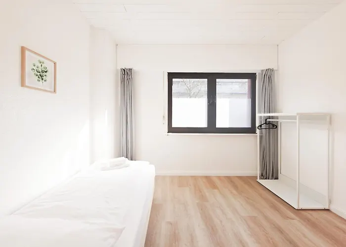 Tolstov - 3 - Kitchen - Dining Area - 25 Min Messe Dus Apartament Duisburg